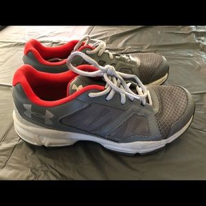 Men’s Under Armour Shoes Gray & Red